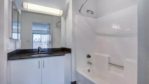 201 W Fairview Ave #W0317, Glendale, CA 91202