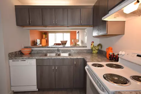 2882 Tennis Club Dr #1-503, West Palm Beach, FL 33417