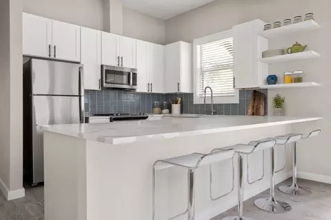 12300 Riata Trace Pkwy #E1203, Austin, TX 78727