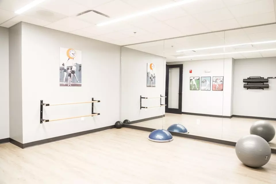  214 E Armour Blvd #611, Kansas City, MO 64111 photo 28