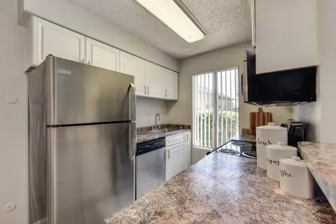 1313 Celeste Dr #030, Modesto, CA 95355 photo 6