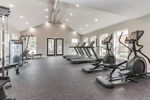3340 Hampton Point Dr #M, Silver Spring, MD 20904