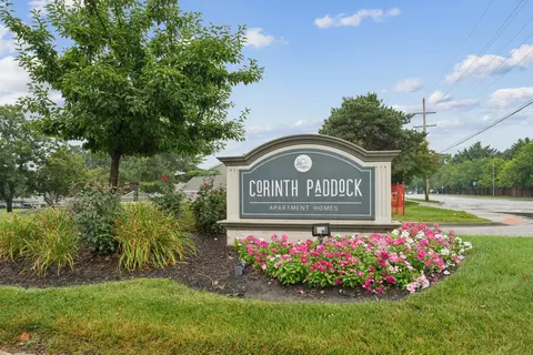 8037 Mohawk St #8037M203, Prairie Village, KS 66208
