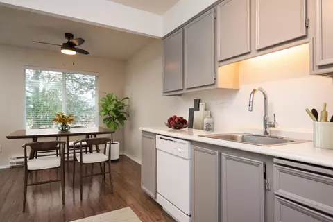 9900 SE Lawnfield Rd #091, Clackamas, OR 97015