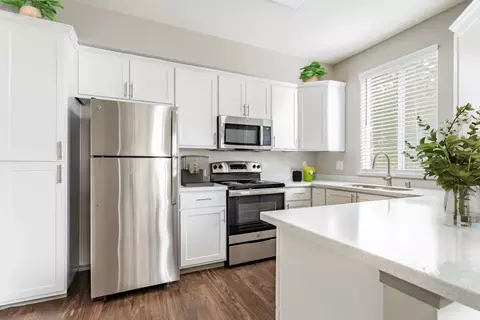 28700 34th Ave S #K101, Auburn, WA 98001