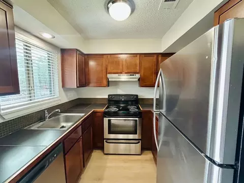 600 S 1st St #WIL-130, Austin, TX 78704