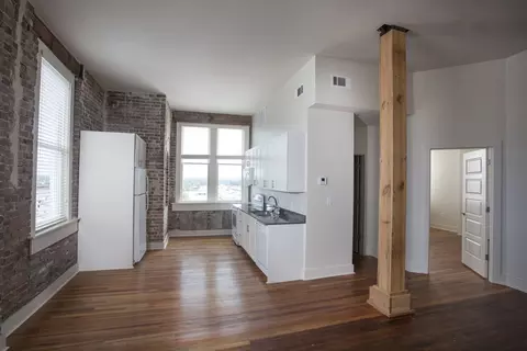 207 E Front St #301, Hattiesburg, MS 39401
