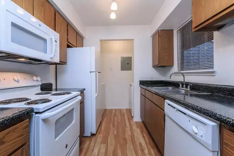 2401 Stone Hollow Dr #5-506, Brenham, TX 77833