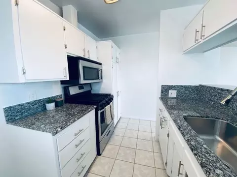 1951 Frank St #06714, Santa Monica, CA 90404