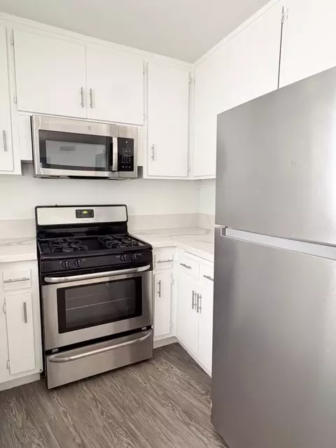 4176 Arch Dr #216, Los Angeles, CA 91604