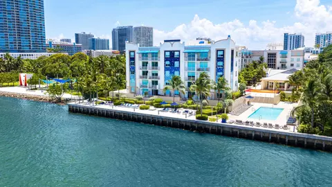 551 NE 39th St #415, Miami, FL 33137
