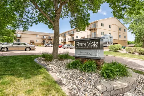 4700 S Baha Ave #22, Sioux Falls, SD 57106