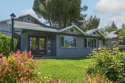 2675 La Crescenta Dr #119, Cameron Park, CA 95682