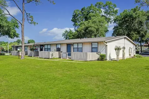 101 E New Hampshire Ave #13D, Deland, FL 32724