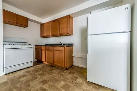 8440 S Drexel Ave #8349-3B, Chicago, IL 60619