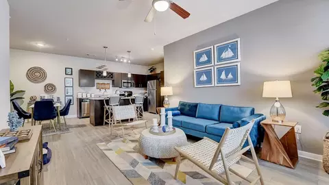 2010 Jennifer Dr #202, Davenport, FL 33837