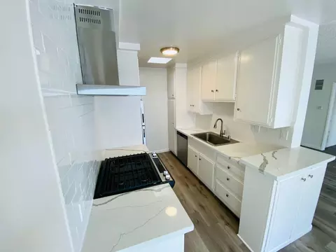 7010 Lanewood Ave #303, Los Angeles, CA 90028