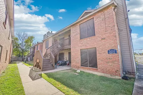 3008 Sappington Pl #3008-D, Fort Worth, TX 76116