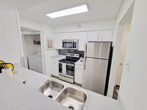 1130 Bear Creek Pkwy #2504, Euless, TX 76039