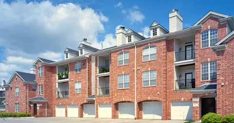 11525 Decatur Plz #5528, Omaha, NE 68154