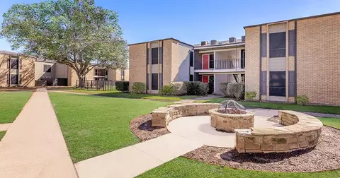 4400 Paluxy Dr #2077, Tyler, TX 75703