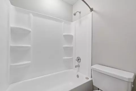 2950 NE 23rd St #061, Gresham, OR 97030 photo 13