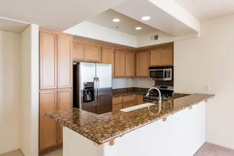 8700-8714 Glenoaks Blvd #8700-101, Sun Valley, CA 91352