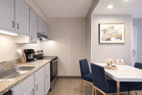3040 Eagandale Pl #1221, Eagan, MN 55121