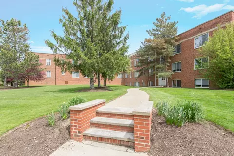 20550 University Blvd #111, Shaker Heights, OH 44122