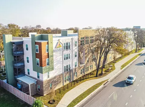 4611 N Interstate 35 Frontage Rd #1310, Austin, TX 78722