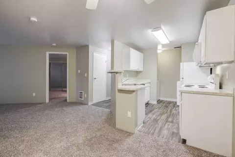 8710 5th Ave W #J235, Everett, WA 98204
