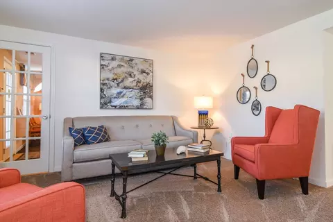 8001 Laketowne Ct #8014, Severn, MD 21144