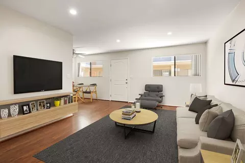 8220 Topanga Canyon Blvd #112, Los Angeles, CA 91304