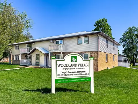 525-595 789 809 South Perry Parkway Janesville St #2, Oregon, WI 53575