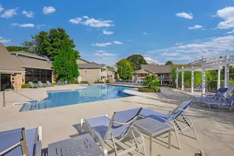 782 E Butler Rd #BF220, Mauldin, SC 29662
