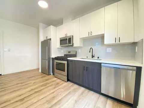 2204 7th Ave #102, Los Angeles, CA 90018