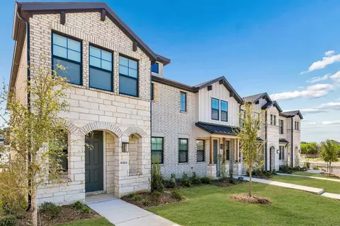 9002 S Collins St #GGL-8228, Arlington, TX 76002
