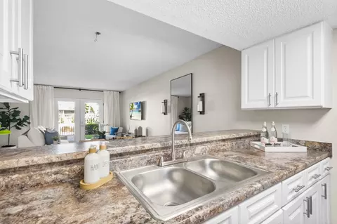 6750 Woodlake Dr #6716-294, Orlando, FL 32810