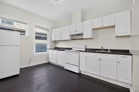 515 22nd Ave #304, Seattle, WA 98122
