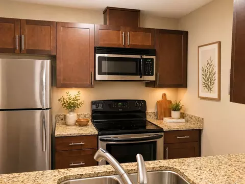 2251 NW 59th St #202, Seattle, WA 98107