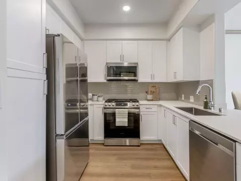 235 N Conejo School Rd #023-005, Thousand Oaks, CA 91362