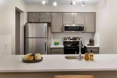4655 Hope Valley Rd #31D, Durham, NC 27707