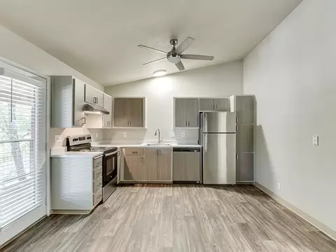 8011 Neast Fourth Plain Blvd #G-5, Vancouver, WA 98661