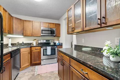 2800 Rustic Pl #799-0122, Little Canada, MN 55117