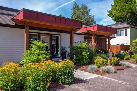2555 Willakenzie Rd #2527-3, Eugene, OR 97401