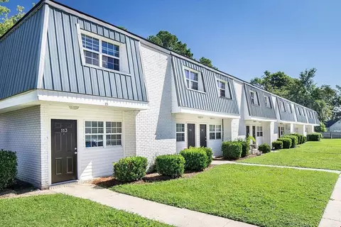 909 Slater St #106, Valdosta, GA 31601