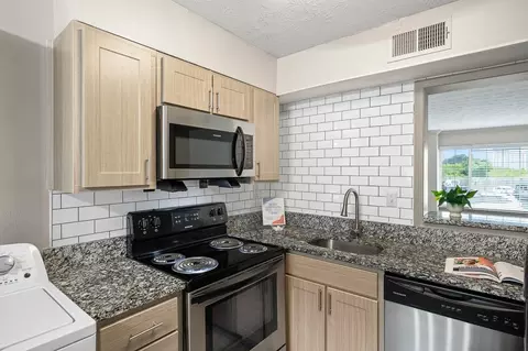 5675 Roswell Rd #41-B, Atlanta, GA 30342