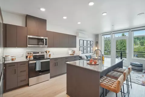 12863 Northup Way #840, Bellevue, WA 98005