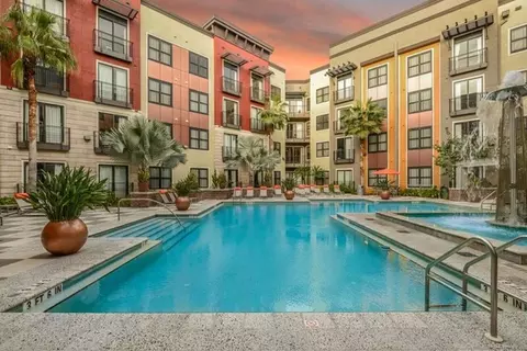 1560 Central Ave #445, Saint Petersburg, FL 33705