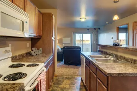 907 3rd St NW #B307, Sidney, MT 59270